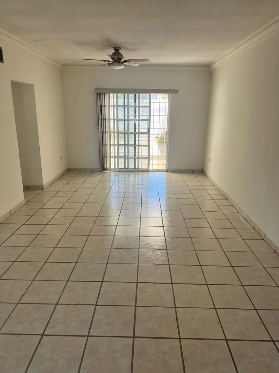 Vista 2 de Casa Venta/Renta en San Armando