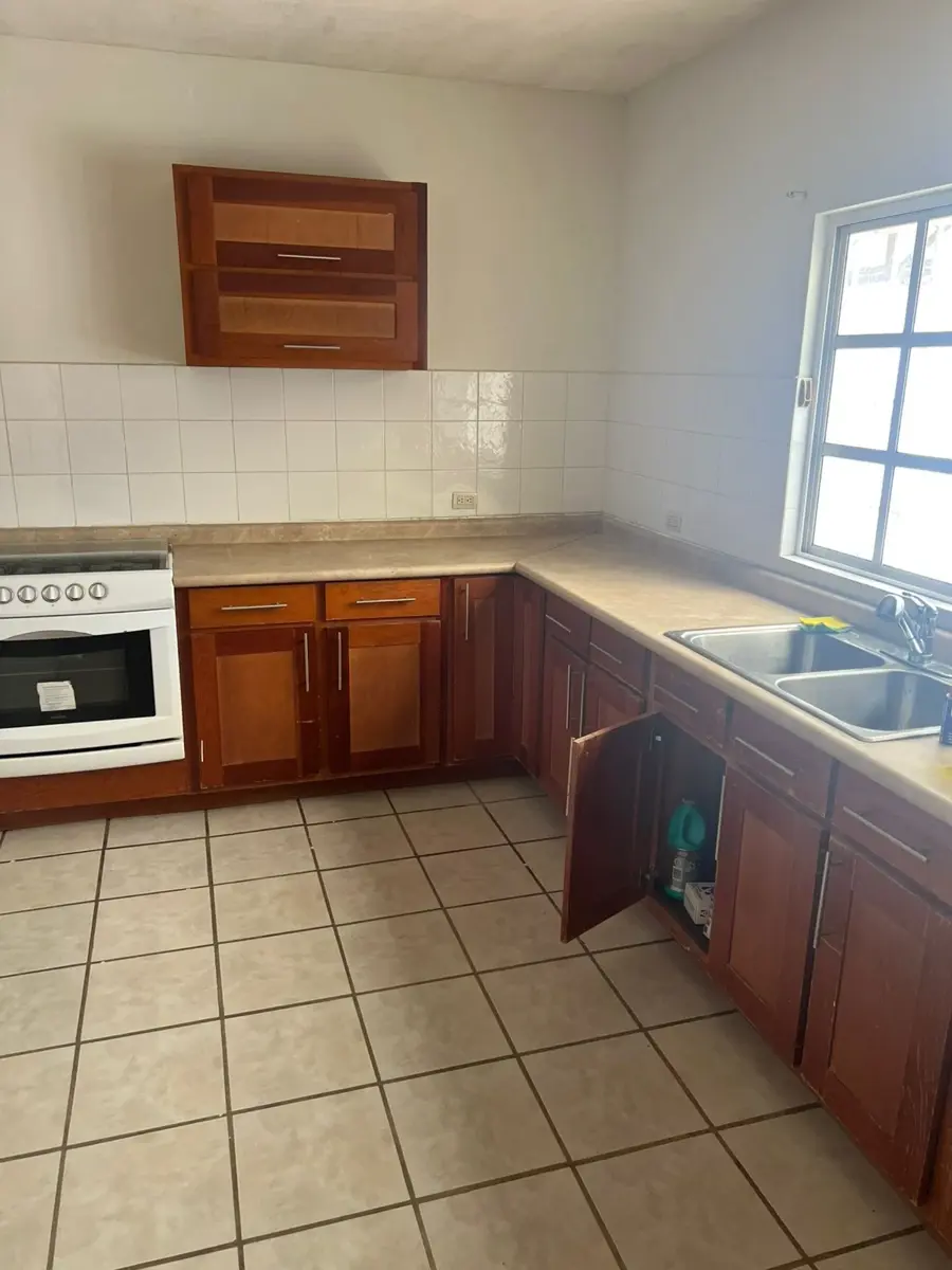 Vista 3 de Casa Venta/Renta en San Armando