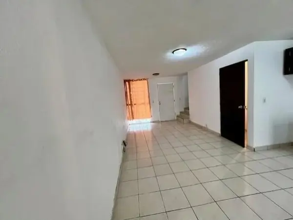 Casa en venta en Jardines Del Valle, Zapopan — foto 3 de 8