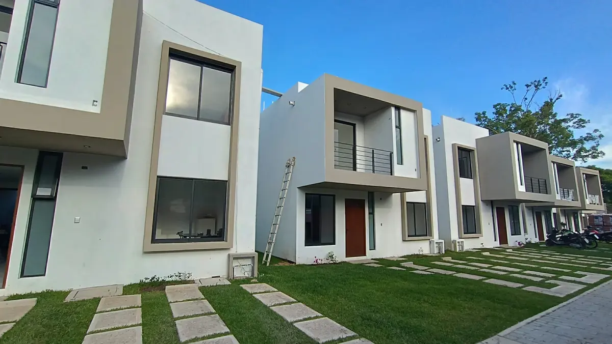 Casa en venta en Las Fincas, Jiutepec — foto 1 de 25
