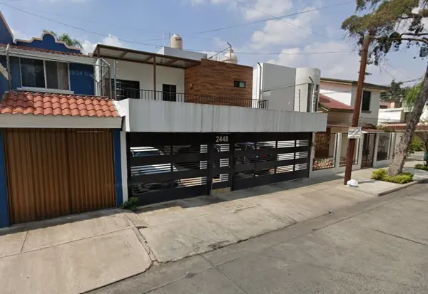 Casa en venta en Bosques de La Victoria, Guadalajara — foto 3 de 12