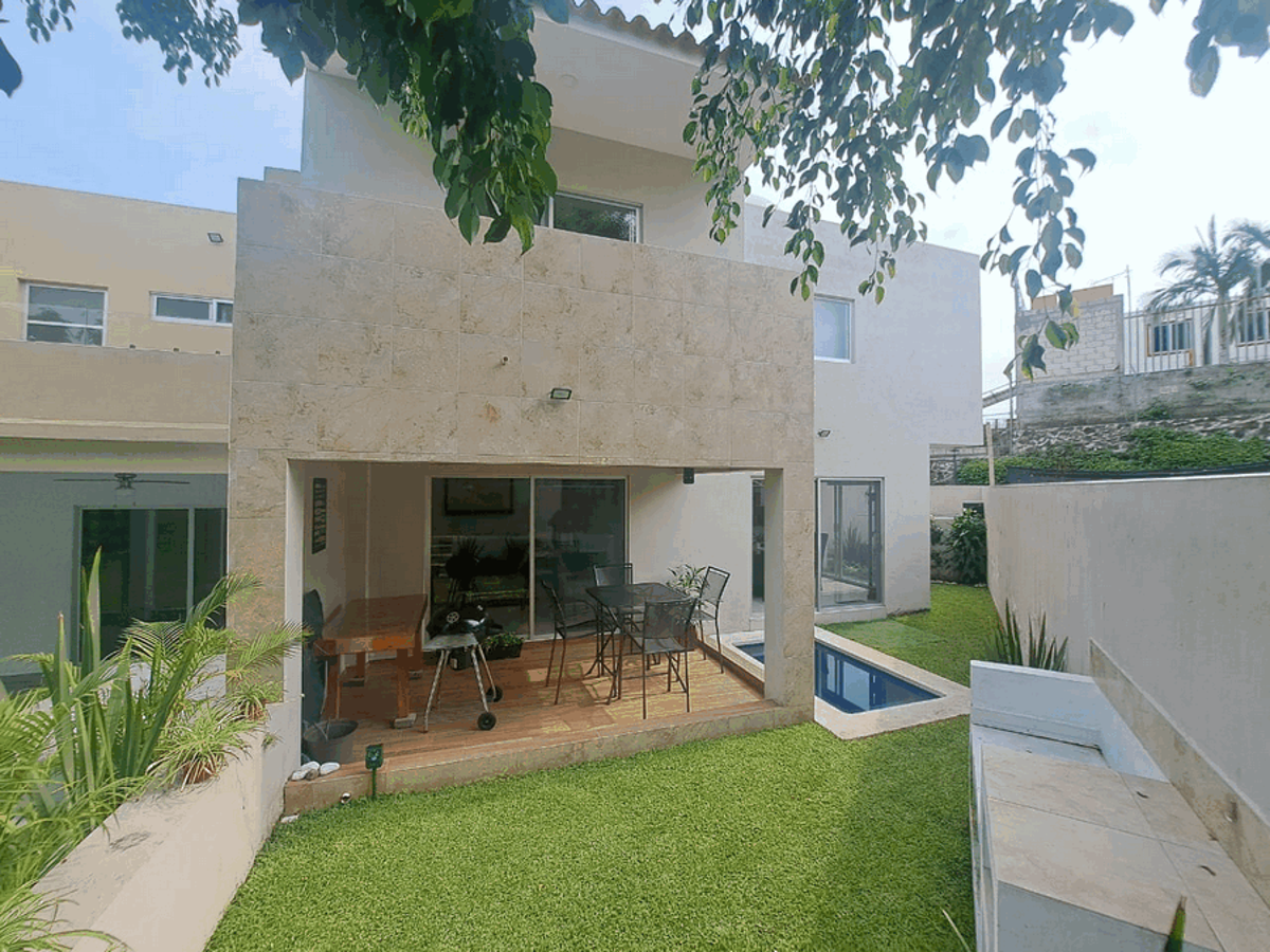 Casa en venta en Burgos Bugambilias, Temixco — foto 1 de 24
