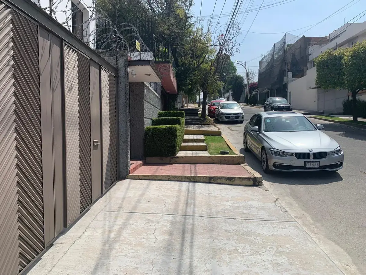 Casa en venta en Lomas de Tecamachalco, Naucalpan de Juárez — foto 1 de 13