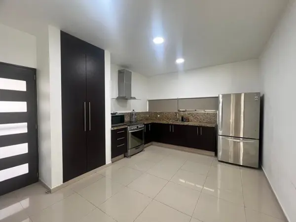 Casa en renta en Sodzil Norte, Mérida — foto 3 de 10