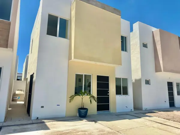Casa en venta en Loma Real, Torreón — foto 3 de 11