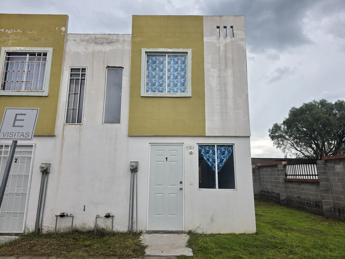 Casa en venta en Hacienda del Bosque, Tecámac — foto 1 de 29