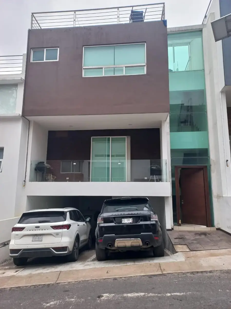 Casa en venta en Bosque Esmeralda, Atizapán de Zaragoza — foto 1 de 6