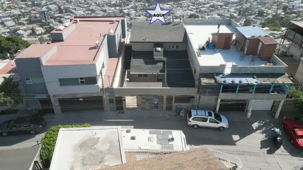 CASA EN RENTA OTAY UNIVERSIDAD TIJUANA 200 MT2 3 RECS, COCHERA, TERRAZA VISTA PANORAMICA.