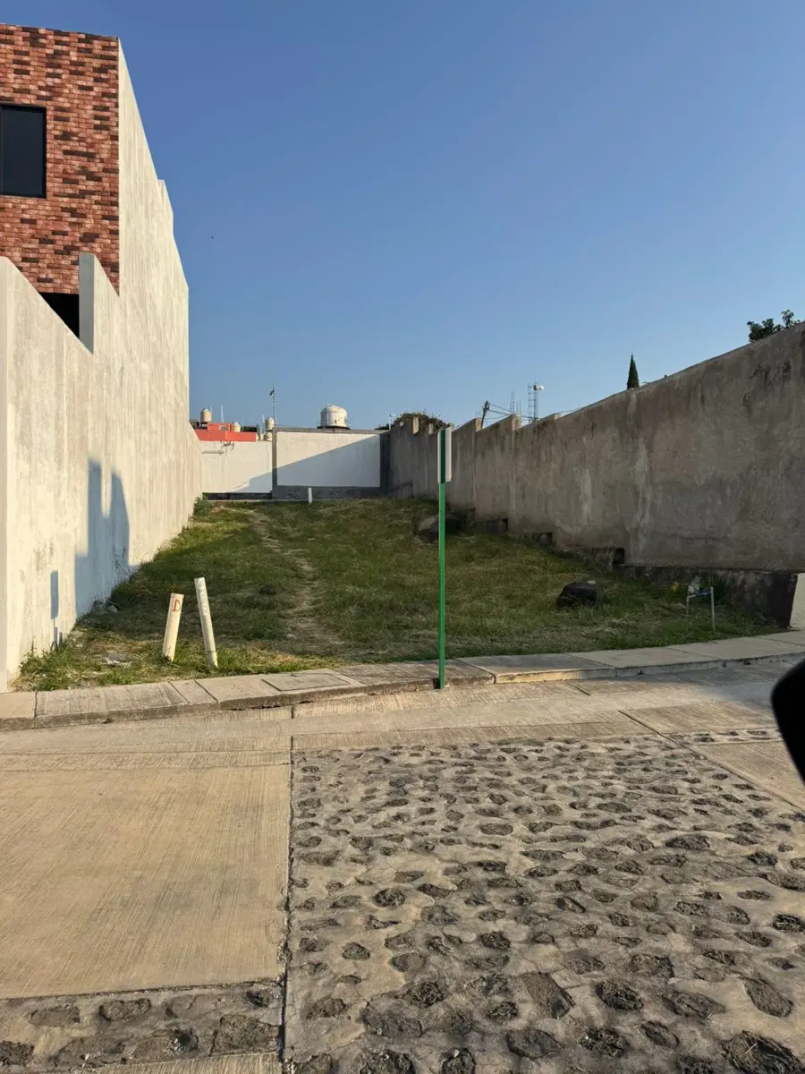 Terreno en venta en Lomas de la Selva, Cuernavaca — foto 1 de 2