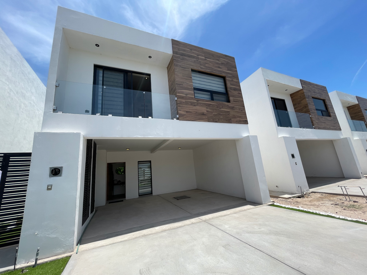 Casa en venta en La Barranca, Torreón — foto 1 de 23