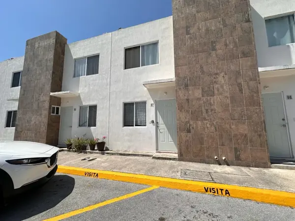 Casa en renta amueblada en Paseo Los Olivos - Playa del Carmen — foto 1 de 17