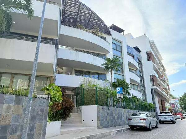 Departamento en venta de 1 habitacion a pasos de la 5ta Avenida - Playa del Carmen — foto 1 de 18
