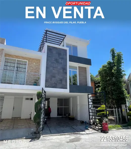Amplia Casa en Bosques del Pilar, Puebla con Alberca y Roof Garden, Negociable