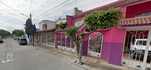 Casa en Venta en Col. Echeverria, Gdl-jal