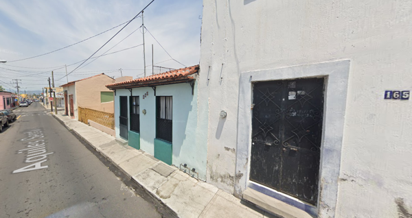 VENDO CASA EN EL CENTRO DE COLIMA