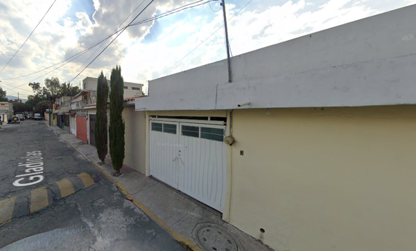 Casa en venta en Villa de las Flores 1a Sección (Unidad Coacalco), Coacalco de Berriozábal — foto 2 de 10
