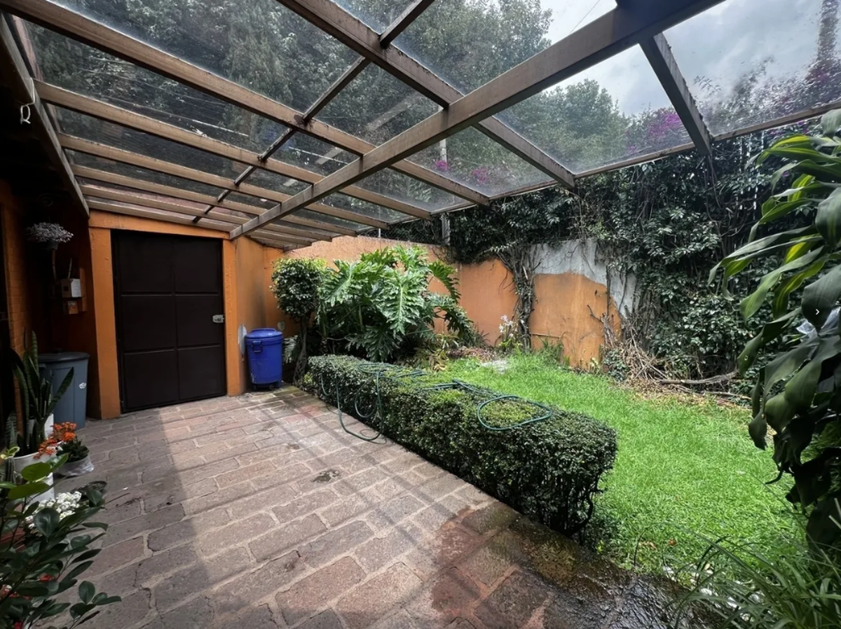Casa en venta en Chimalcoyoc, Tlalpan — foto 1 de 15