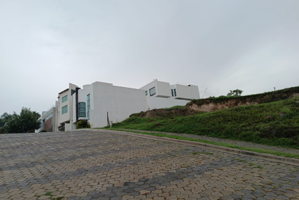 Terreno en venta en Lomas de Angelópolis, San Andrés Cholula — foto 3 de 9