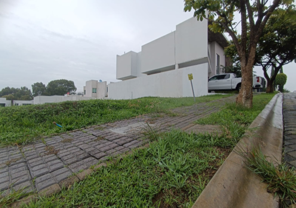 Terreno en venta en Lomas de Angelópolis, San Andrés Cholula — foto 2 de 9