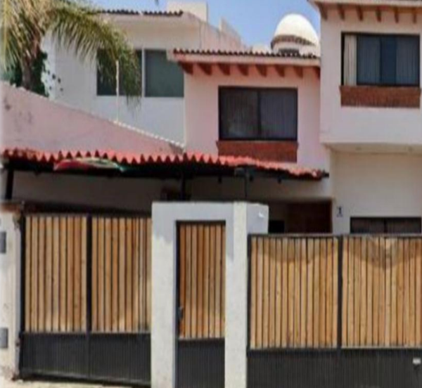 Casa independiente en Milenio III, Querétaro