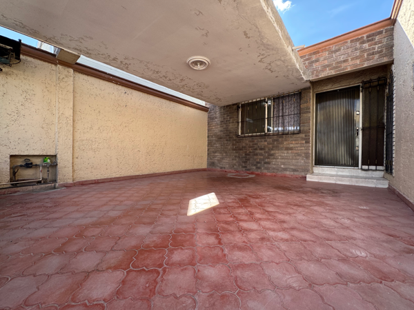 Casa en venta en Navarro, Torreón — foto 3 de 13