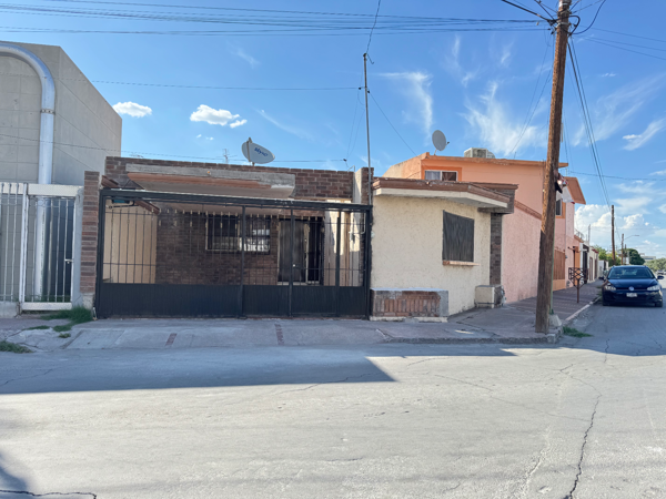 Casa en venta en Navarro, Torreón — foto 2 de 13