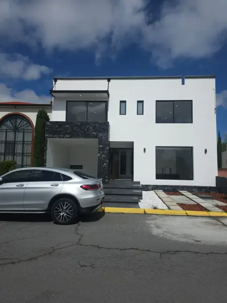 Casa en venta en San Mateo Otzacatipan, Toluca — foto 2 de 24