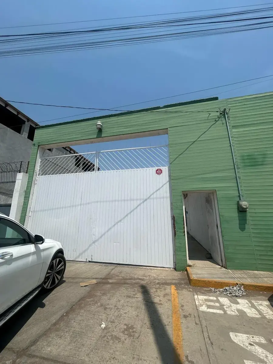 Bodega en renta en Ciudad Guzman Centro, Zapotlán El Grande — foto 1 de 16
