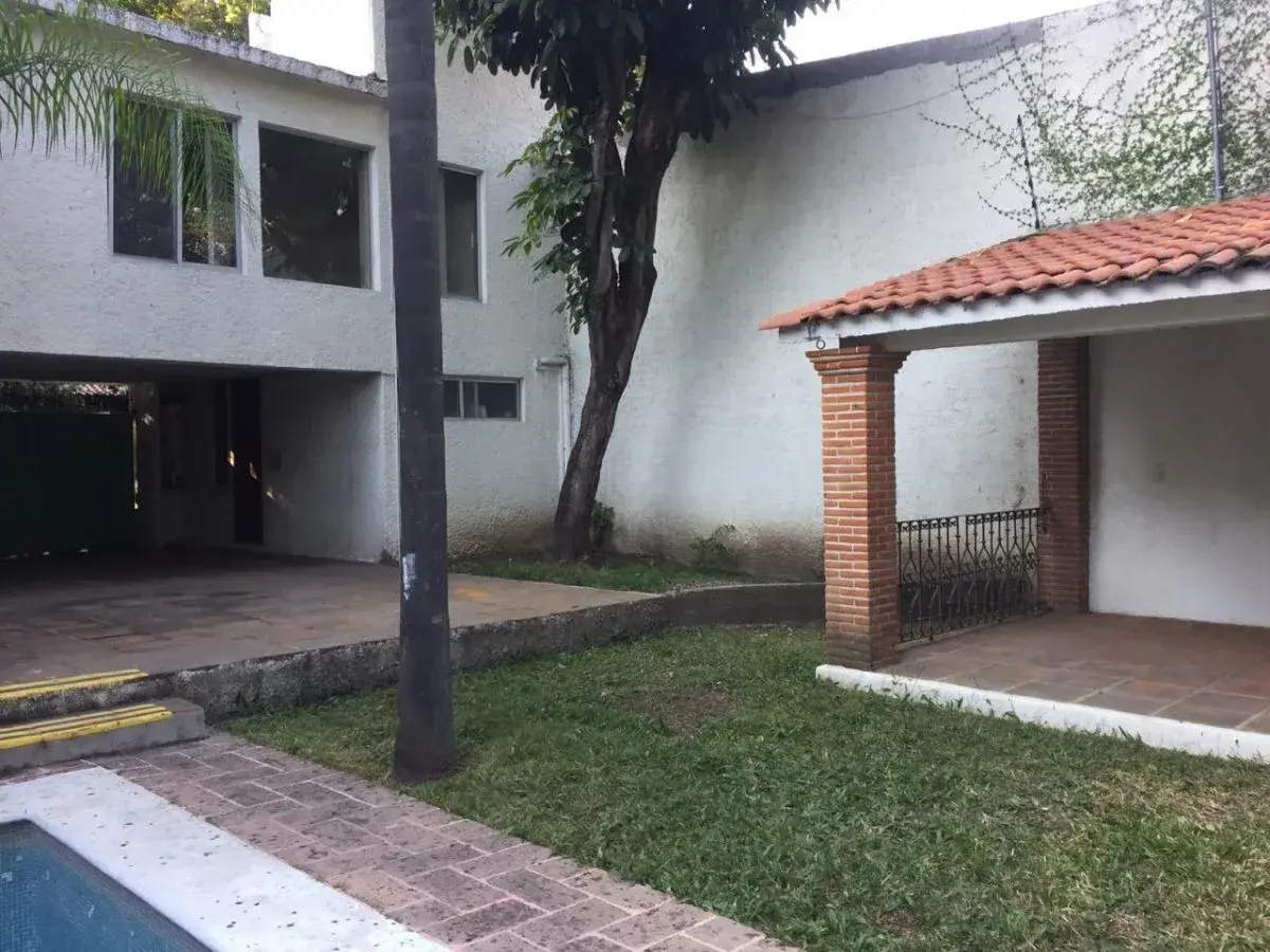 Casa en venta en Acapatzingo, Cuernavaca — foto 1 de 8