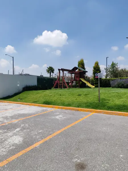Casa en renta en Paseos Santín, Toluca — foto 3 de 15