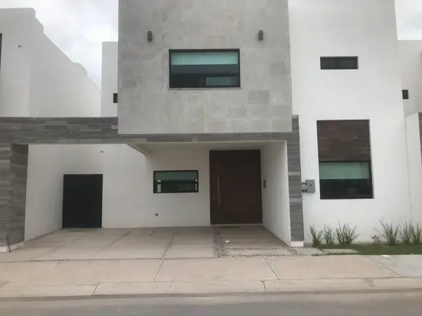 Casa en Venta en la Toscana Residencial, (modelo Florencia), en Torreon Coah.