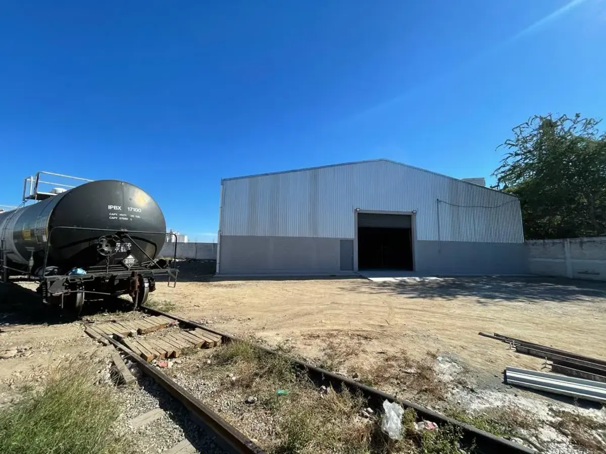Bodega en renta en Altos de Bachigualato, Culiacán — foto 1 de 16