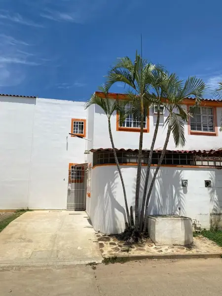 PRECIO DE REMATE CASA DIAMANTE AMPLIADO, FRACC. LA MARQUESA ACAPULCO