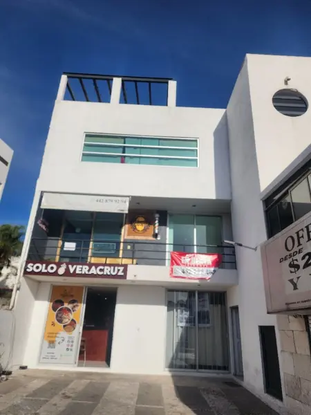 Venta de Edificio en Milenio III comercial y habitacional