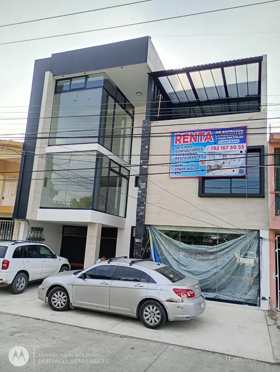 Edificio en renta en Cazones, Poza Rica de Hidalgo — foto 1 de 14