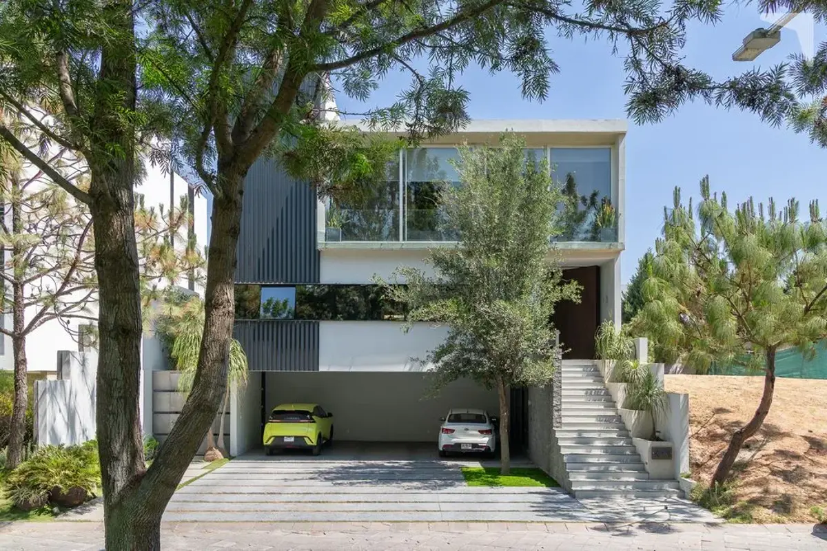 Casa en venta en El Alcazar Oriente, Zapopan — foto 1 de 19