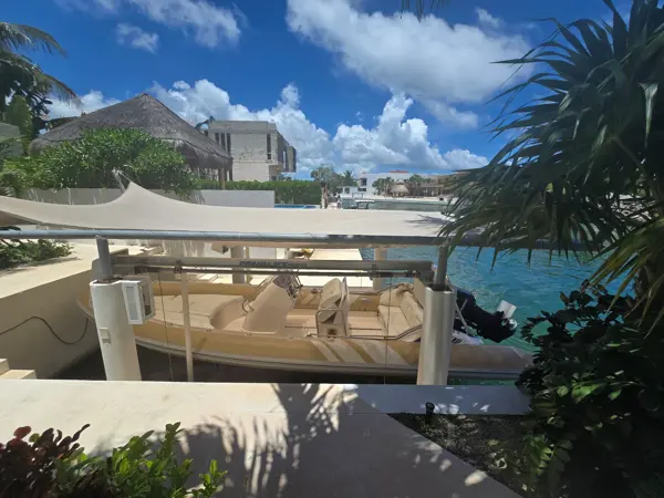 Casa en venta en Puerto Aventuras, Playa del Carmen — foto 2 de 17