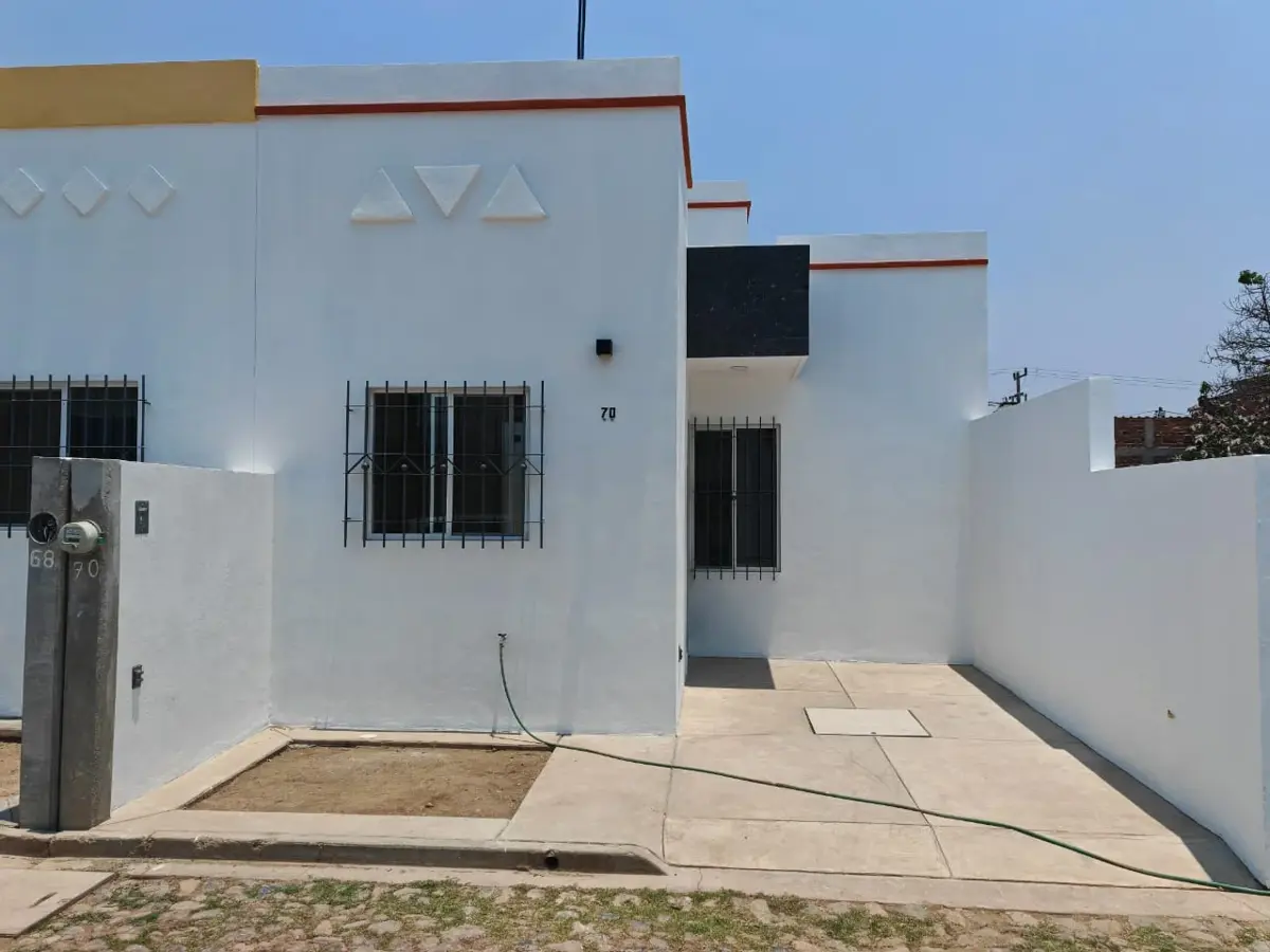 Casa en venta en Villas Taurinas, Autlán de Navarro — foto 1 de 9