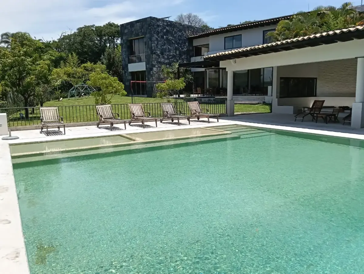 Casa en venta en Ixtapan de la Sal, Ixtapan de la Sal — foto 1 de 26