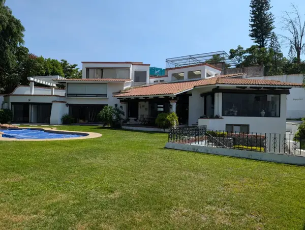 VENTA DE CASA EN FRACCIONAMIENTO SUMIYA VENTA DE CASA EN FRACCIONAMIENTO SUMIYA