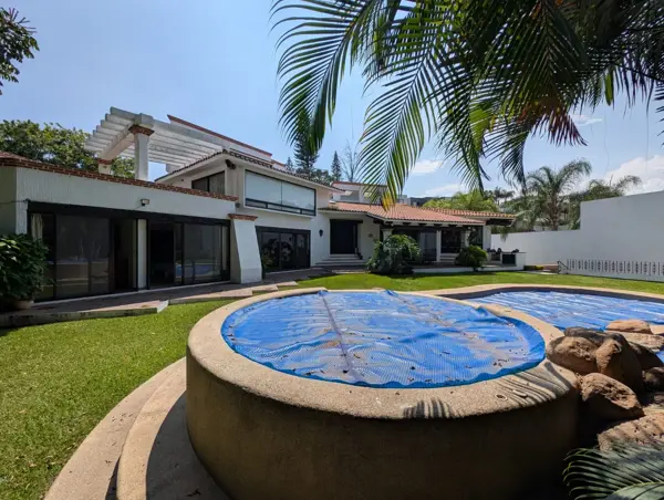 Casa en venta en Sumiya, Jiutepec — foto 3 de 49
