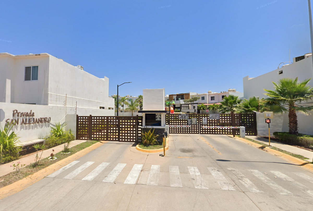 Casa en venta en Hacienda del Seminario, Mazatlán — foto 1 de 2