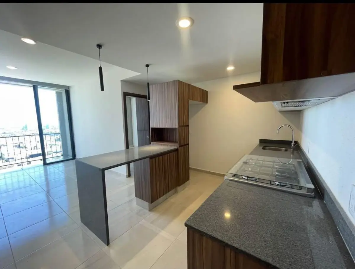 Departamento en venta en Virreyes Residencial, Zapopan — foto 1 de 8