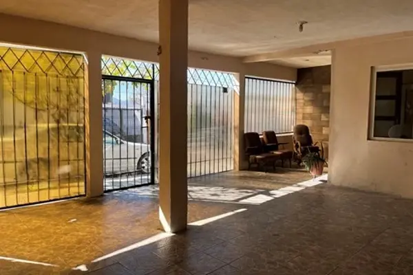 Casa en venta en Vicente Guerrero, Saltillo — foto 3 de 21