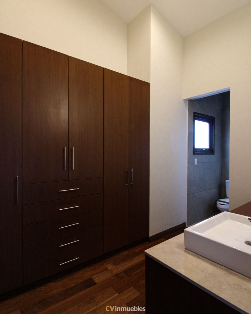 Casa en venta en Bosque Monarca, Morelia — foto 1 de 10