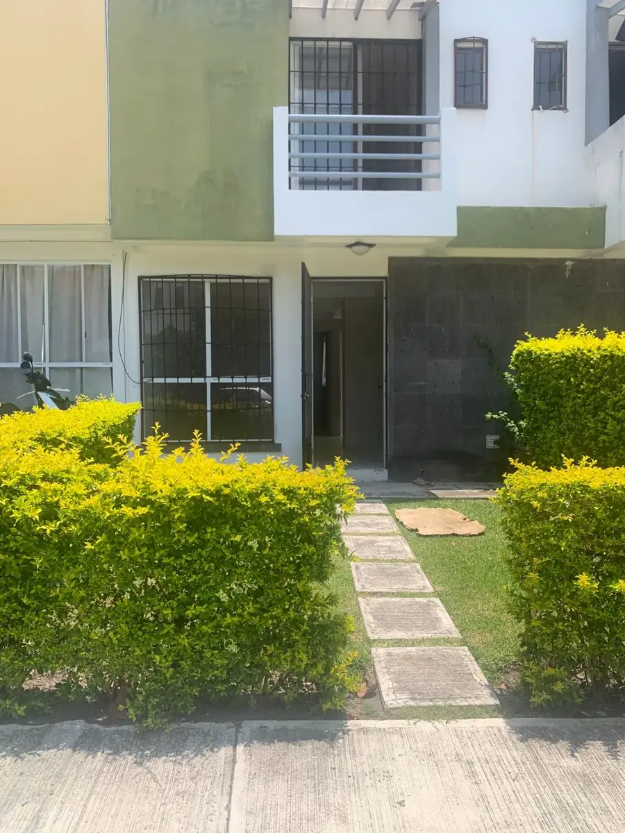 Casa en renta en Valle Esmeralda, Emiliano Zapata — foto 1 de 11