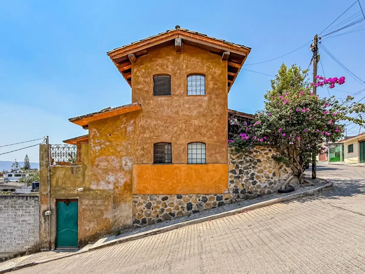 Casa en venta en Lomas de Jiutepec, Jiutepec — foto 1 de 23
