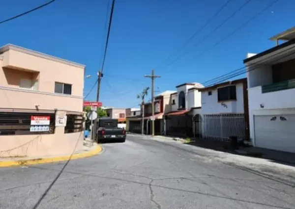 Casa en venta en Contry la Silla, Guadalupe — foto 3 de 25