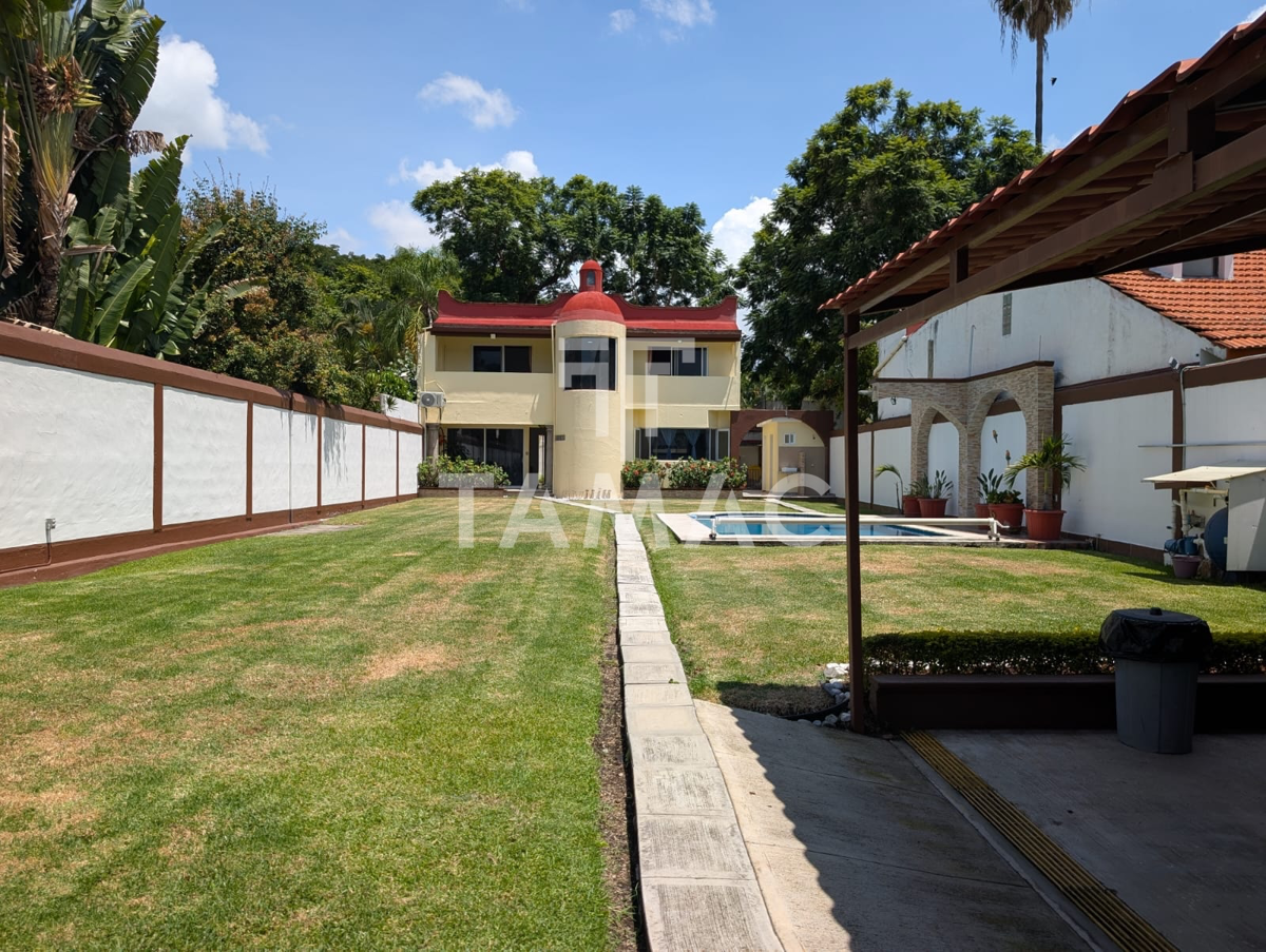 Casa en venta en Las Fincas, Jiutepec — foto 1 de 34