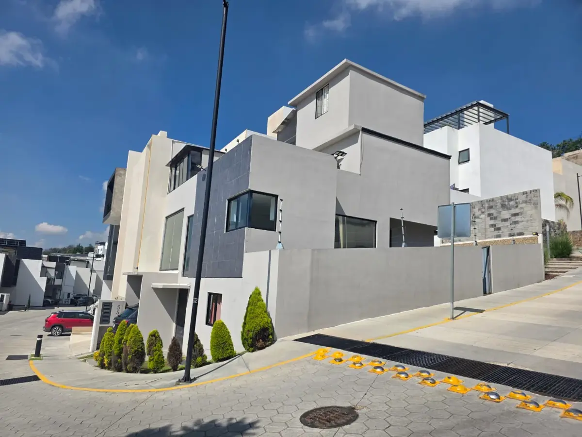 Casa en venta en Residencial Lago Esmeralda, Atizapán de Zaragoza — foto 1 de 36